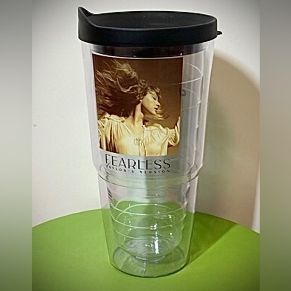 Taylor Swift Fearless “It's a Love Story” 12 Oz. Tumbler NWT